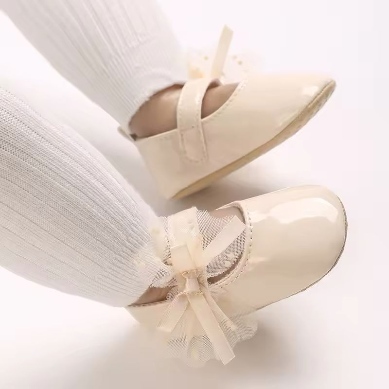 Bow Pre Walker Pumpes