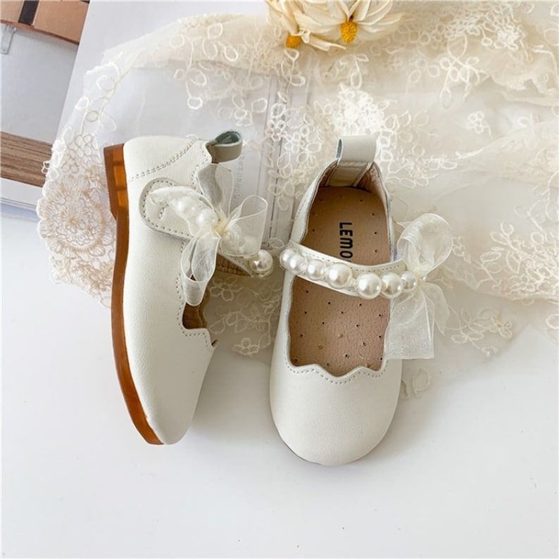 Baby Girl White Pearl Pumps