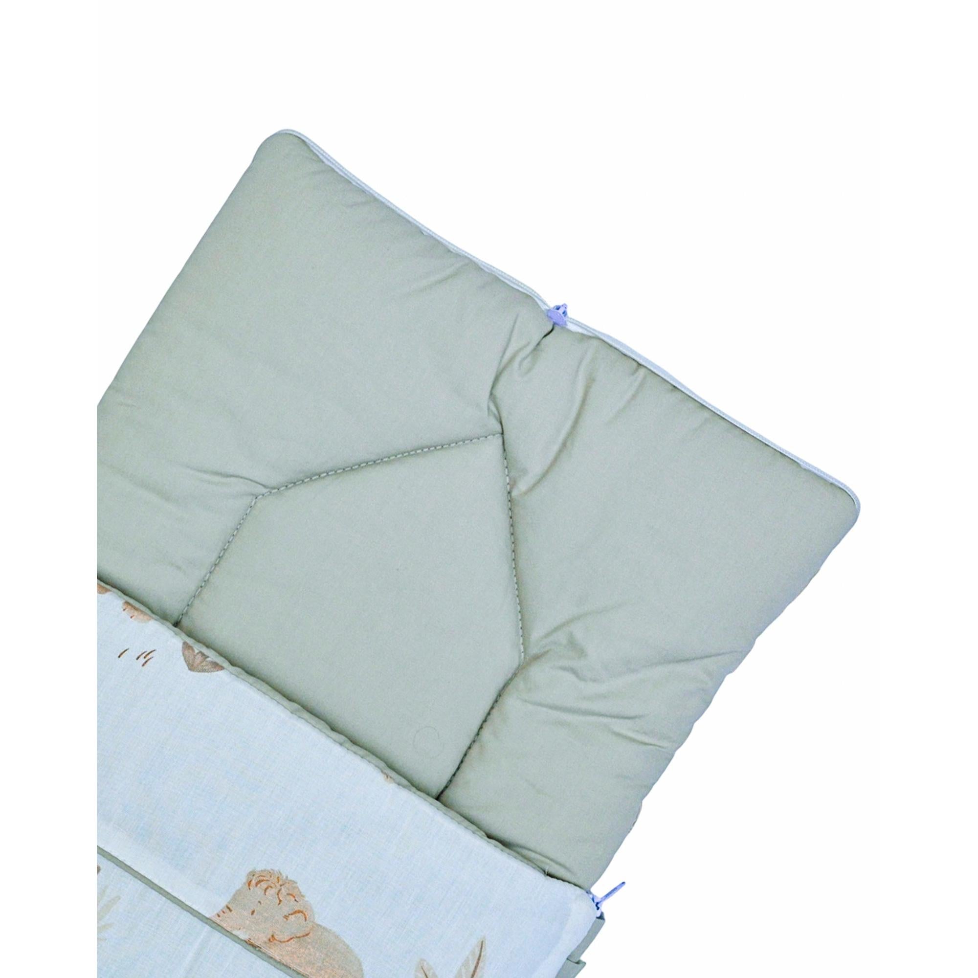 Hooded Carry Nest