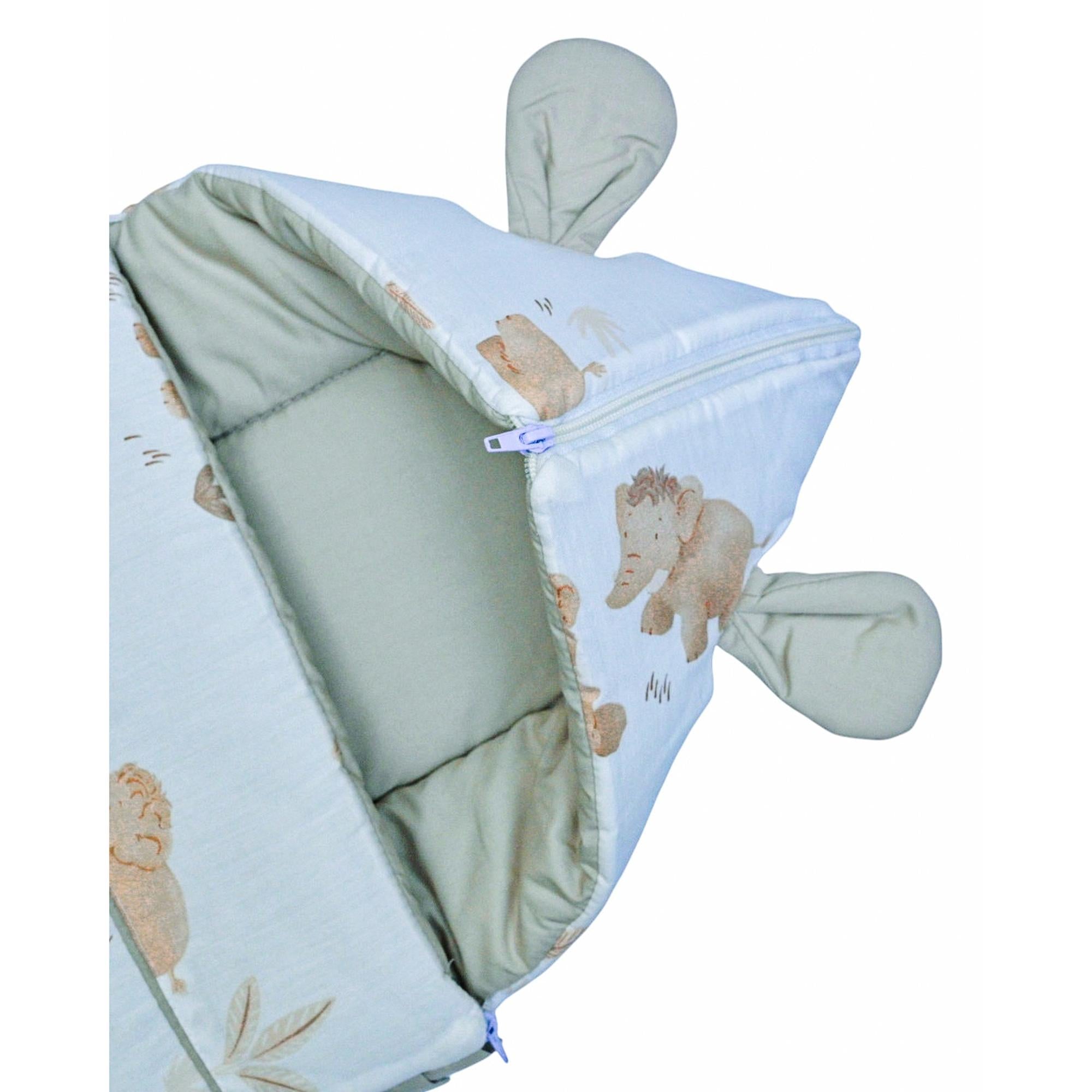 Hooded Carry Nest