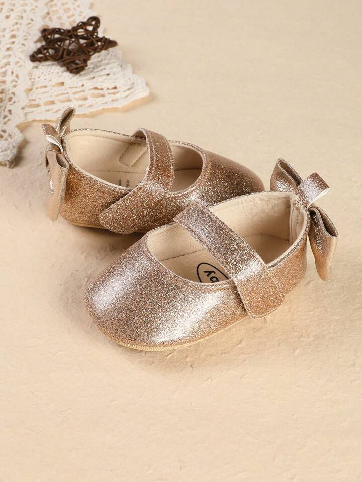 Golden Pre walker Pumpes